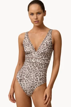 Belle Multi Fit V One Piece|Monte u0026 Lou Hot