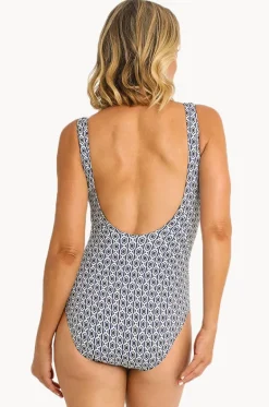 Chains Bar Surplice One Piece|Jantzen Outlet