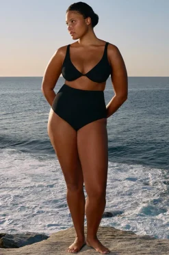 et D/DD Cup Underwire Tri|Jets Clearance