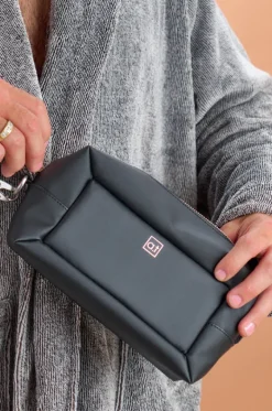 Toiletry Bag|Annabel Trends Sale