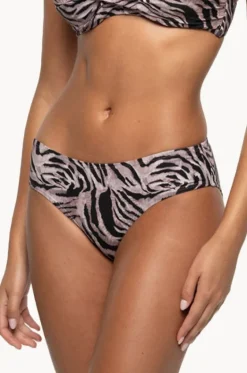 Tuamotu Louise Classic Mid Pant|Nip Tuck New